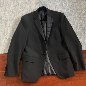 jf j.ferrar Elegant Black Tuxedo Jacket